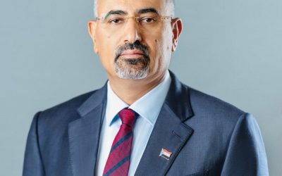 الرئيس الزُبيدي ينعي الموسيقار الراحل سعودي صالح