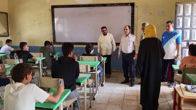 مدير عام دارسعد يدشن امتحانات القبول في ثانوية عدن النموذجية