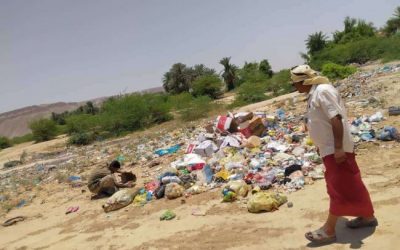 حضرموت.. إتلاف كميات من المواد المنتهية الصلاحية بمديرية القطن