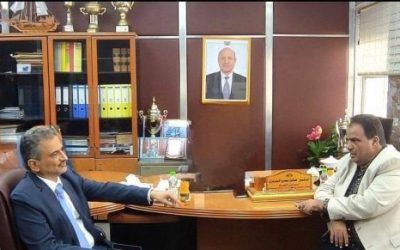 محافظ عدن يزور شركة النفط بعدن للاطمئنان على اوضاع الحركة التموينية للسوق المحلية من المشتقات النفطية
