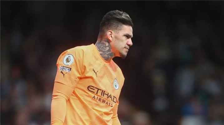 الهلال السعودي يريد التعاقد مع ايدرسون
