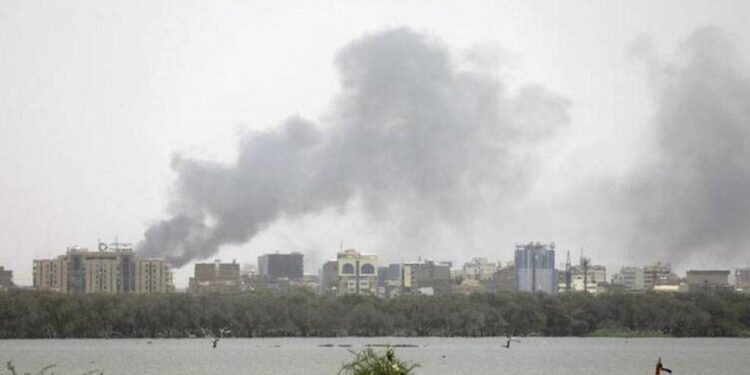 السودان.. قصف مواقع «الدعم» بالجزيرة وتمديد إغلاق المجال الجوي