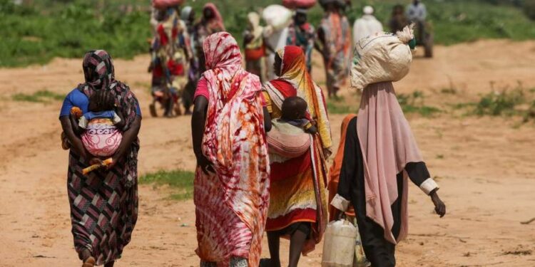 «الموت يطرق بابنا».. روايات عن رعب مدنيي السودان