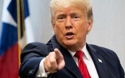 بعد تهديده بملاحقتهم.. الادعاء ضد ترامب يطلب إصدار أمر احترازي ضده
