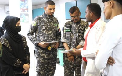 مدير الدائرة الصحية بالاحزمة الأمنية يلتقي مدير المركز الطبي لقوات حرس المنشآت