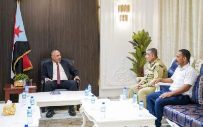 الرئيس القائد عيدروس الزُبيدي يطّلع على الصعوبات التي تواجه مصلحة الأحوال المدنية والسجل المدني