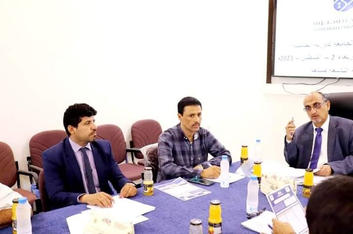 مجلس جامعة شبوة يحدد موعد البدء بالتسجيل في برامج الدراسات العليا ويقر اعفاء الطلاب ذوي الاعاقة من ابناء المحافظة من كافة الرسوم الدراسية