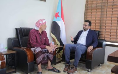 رئيس الهيئة الوطنية للإعلام الجنوبي يلتقي قائد الهبة الحضرمية