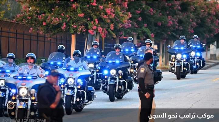 رسميا.. ترامب يسلم نفسه للسلطات وهذه أول كلماته
