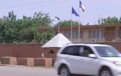 النيجر.. تعزيزات أمنية مشددة في محيط سفارة فرنسا