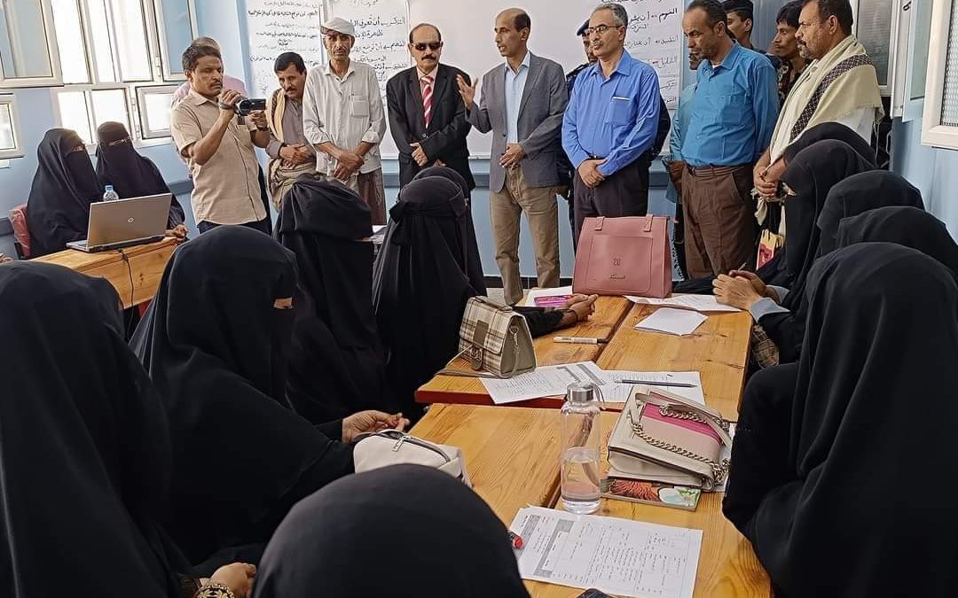 الوكيل الدغاري يتفقد أعمال التجهيزات النهائية  لثانوية شبوة للبنات  واستعدادات العام الدراسي الجديد..