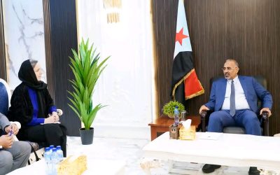 الرئيس القائد عيدروس الزُبيدي يطّلع على آخر الجهود الأممية لوقف إطلاق النار وإحلال السلام  ا