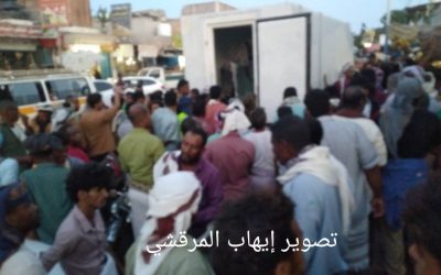 عاجل… اغلاق شارع بسبب طوابير ممتدة على محل بيع الثلوج في زنجبار بأبين