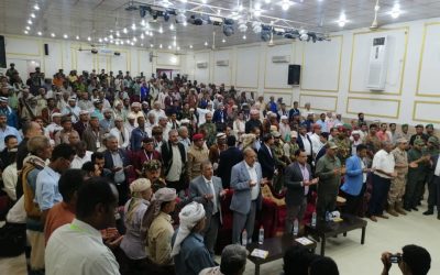 الرئيس عيدروس لدى زيارته لأبين اليوم . . أبين ولادة بالشجعان والأبطال