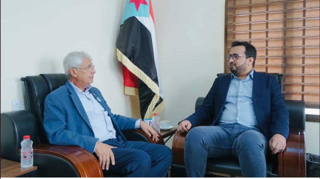 رئيس الهيئة الوطنية للإعلام يلتقي نائب رئيس فريق الحوار الوطني الجنوبي الداخلي