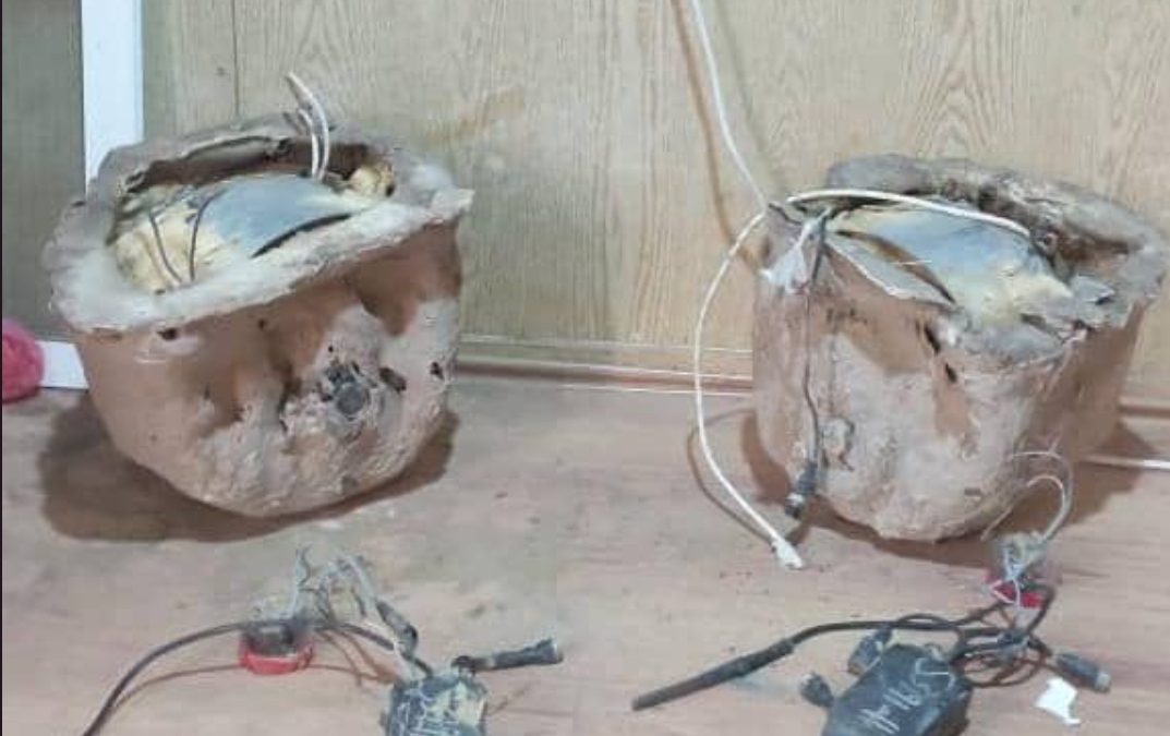 اللواء الخامس دفاع شبوة يواصل عمليات نزع العبوات الناسفة بمرخة العليا :