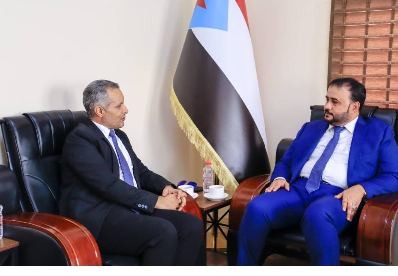 نائب رئيس الهيئة الوطنية للإعلام الجنوبي يلتقي وزير الأشغال العامة والطرق