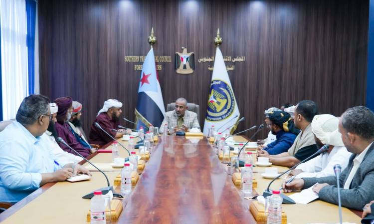اللواء الزُبيدي يؤكد على الدور المهم للهيئة الشرعية الجنوبية في تعزيز اللحمة الوطنية
