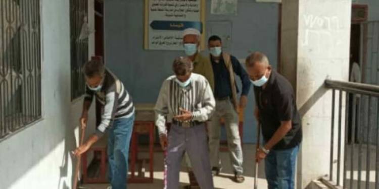 انتقالي صيرة ينظم مبادرة نظافة في عدد من مدارس المديرية