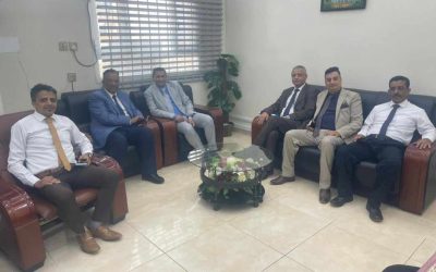 القائم بأعمال الرئيس التنفيذي ل (كاك بنك) يبحث مع رئيس مصلحة الجمارك مستوى تنفيذ الاتفاقيات وتوطيد العلاقات بين الجانبين.