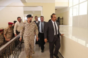 السلطة المحلية بحضرموت تتسلّم إداريًا وأمنيًا منفذ الوديعة البري