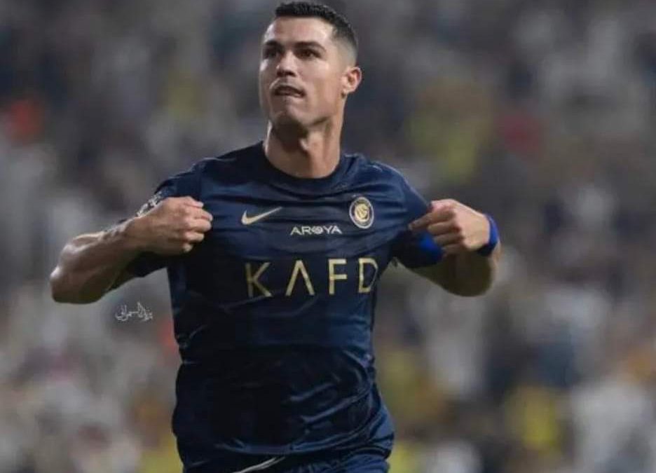 كريستيانو رونالدو يرقص على الطريقة السعودية احتفالاً بالنصر