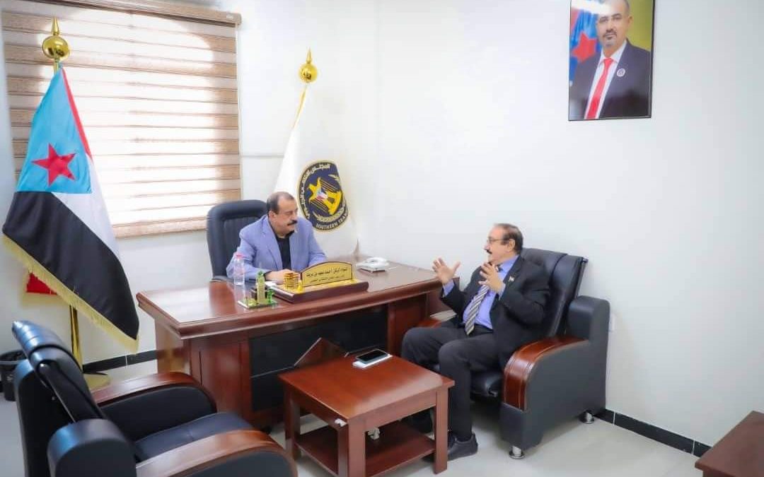 اللواء بن بريك يستقبل ممثل المجلس الانتقالي للشؤون الخارجية في الاتحاد الأفريقي