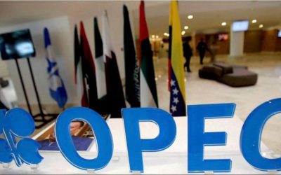 توقعات بتعزيز السعودية لإنتاج النفط بعد “الضغوط الشديدة” على السوق