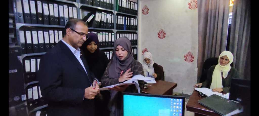 الوزير الزعوري يطلع على سير العمل بصندوق رعاية وتأهيل المعاقين بالعاصمة عدن