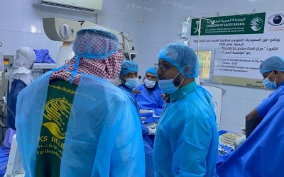 مركز الملك سلمان للإغاثة يدشن إجراء 10800 عملية جراحية لمكافحة العمى في اليمن