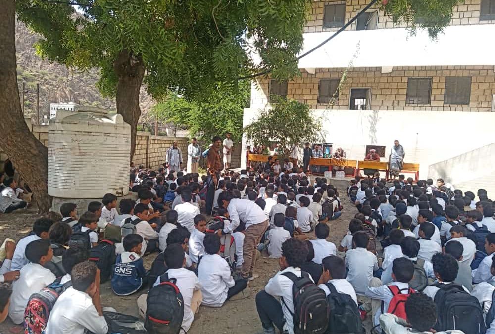 مدرسة الحرية بيهر تكرم اوائل طلابها