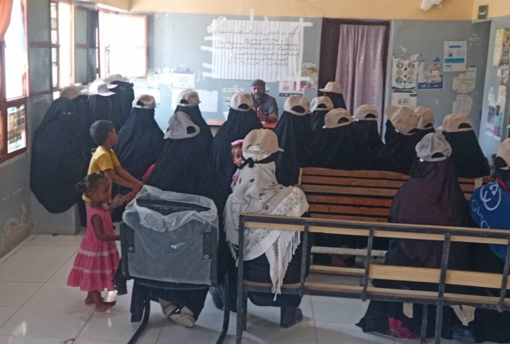 مدير مكتب الصحه والسكان سباح يدشن الدوره التدريبيه لمتطوعات التثقيف الصحي