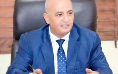 وزير المياه والبيئة يعزي السفير الدكتور ياسين سعيد نعمان بوفاة نجل شقيقه