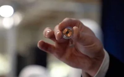 “نيورالينك” تبحث عن متطوعين لزرع شريحتها الذكية في أدمغتهم