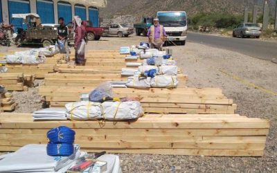 برعاية مدير عام المديرية ومنسق عام الوحدة التنفيذية اختام توزيع مواد الايوا للنازحين بلودر