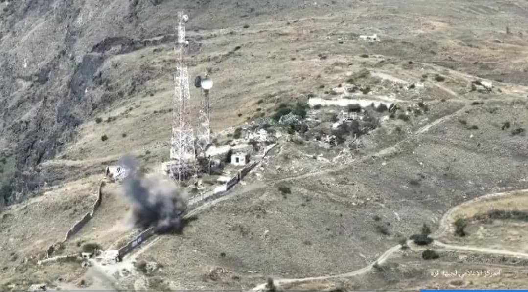 القوات الجنوبية تقصف ثكنات ومواقع تشويش للمليشيات الحوثية في ثره