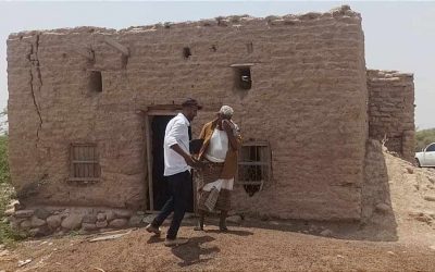 محافظ أبين ينفذ نزول ميداني الى حوض مشروع السد لمسح المساكن وتحديد التعويضات للمتضررين
