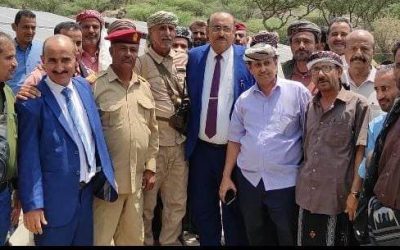 أمين محلي لحج ومدير المديرية يفتتحان مشروع مياه حبيل حنش بالمسيمير .