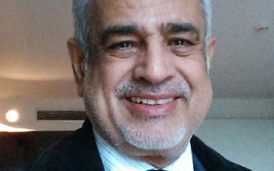 اكاديمي جنوبي يوجه صفعة لعبدالملك الحوثي