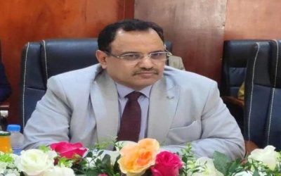 الوزير السقطري يصدر قرارات تكليف وزارية بمصنع المكلا لتعليب الأسماك (الغويزي)