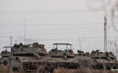 أنباء عن قطع الطريق الرئيسي بين شمال قطاع غزة وجنوبه بدبابات إسرائيلية الحرة / و