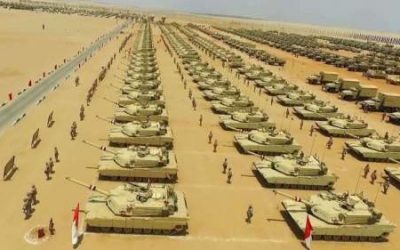 الجيش المصري يستعرض قوته العسكرية