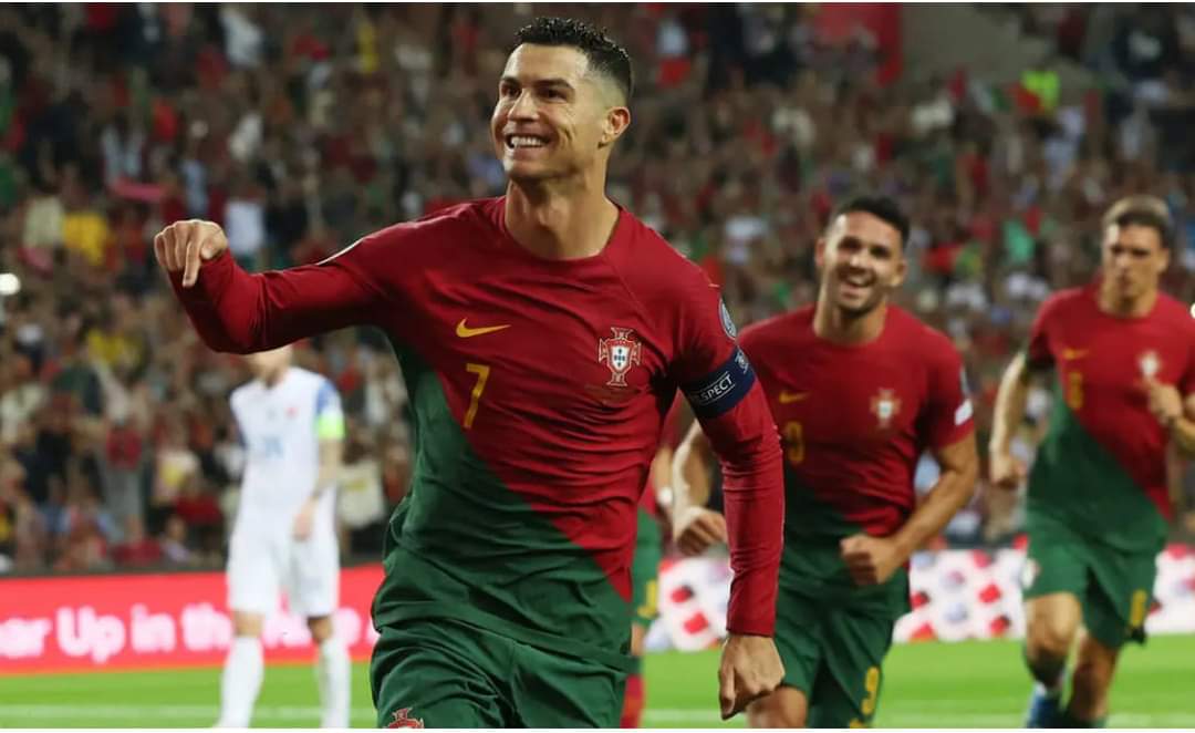 رونالدو يقود البرتغال إلى كأس أوروبا بـ”العلامة الكاملة