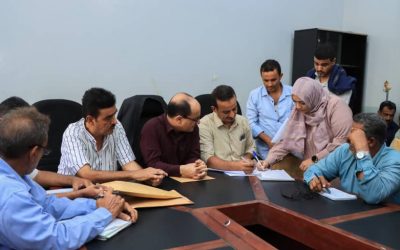*برئاسة مدير عام دارسعد؛ لجنة فتح المظاريف والمناقصات تستعرض العطاءات المقدمة في تنفيذ ثلاثة مشاريع خدمية بالمديرية*
