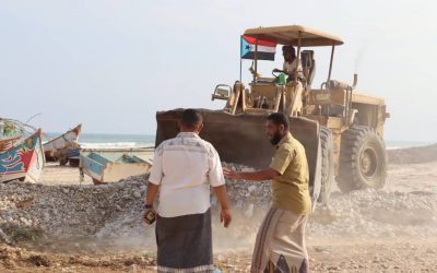 بتوجيهات مجاهد بن عفرار.. انتقالي سيحوت يفتح معابر السيول والأمطار المسدودة