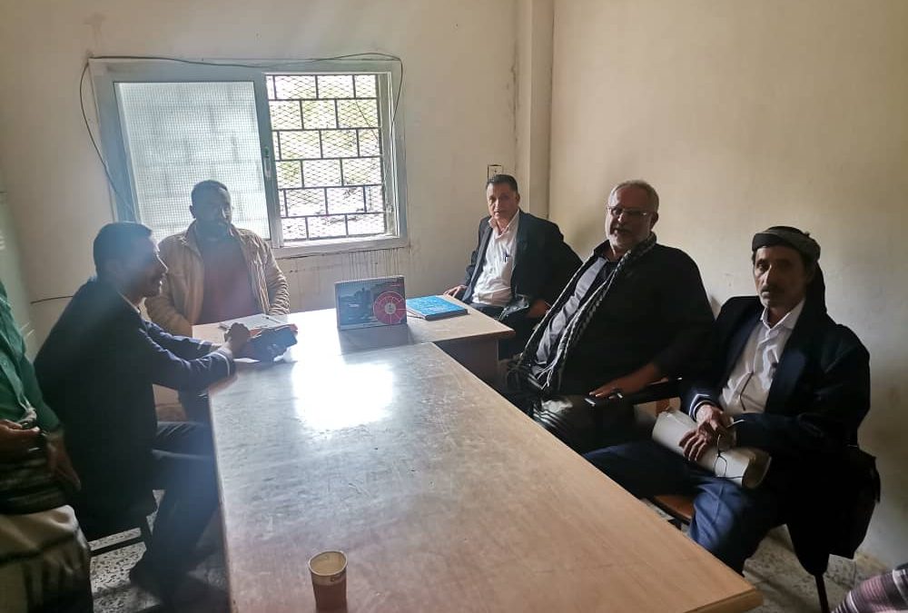 *مدير التربية والتعليم بيهر يلتقي بمدراء المدارس المستهدفة من مشروع دعم منظمة رعاية الأطفال*