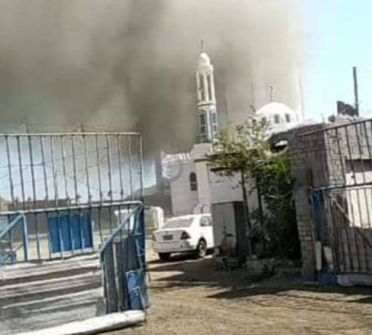 انفجار أنبوب خزانات مصنع اسمنت باجرش في عدن