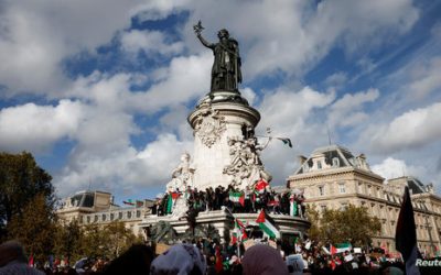 مصرح بها”.. آلاف يشاركون في مظاهرة مؤيدة للفلسطينيين في باريس