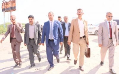 وزير الشؤون الاجتماعية والعمل يصل مدينة المكلا