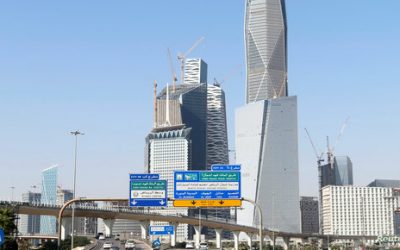 موجة “قص الشريط”.. شركات أجنبية في سباق مع الوقت لفتح مقرات في السعودية